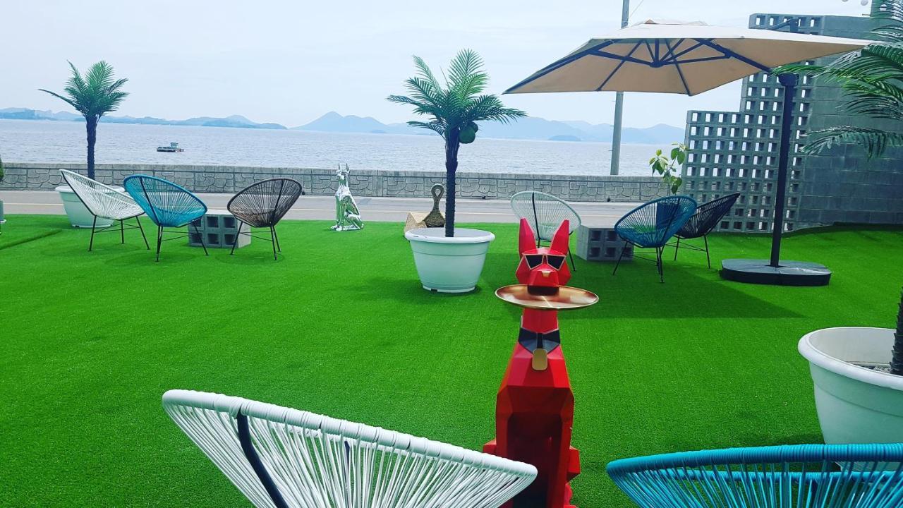 Gold Beach Resort Yeosu Exterior foto